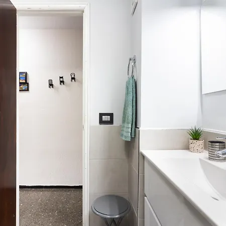 Daire Home2book Candemar Ocean View *