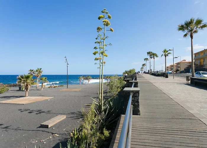 Апартаменты Home2book Candemar Ocean View *